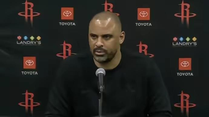 火箭3月战绩6胜6负三月份14场比赛输了8场[困][困][困]
火箭这辆老爷车有