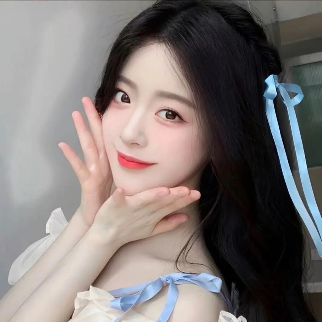 情人跟你提分手没超过5个月，她的朋友圈如果发了这3条内容，她95%是放不下你的。