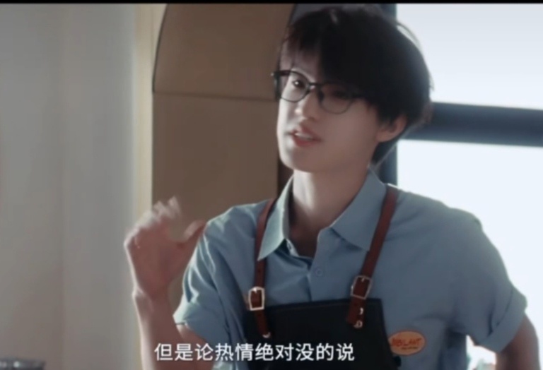 摇头晃脑的“对吉他的热情绝对没的说！” ​​​