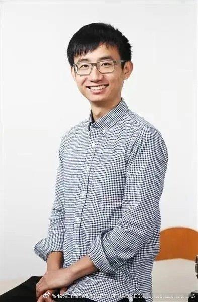 34岁的陈宇森，今天起正式接管钉钉，成为阿里巴巴最年轻的事业部CEO来了！可能很