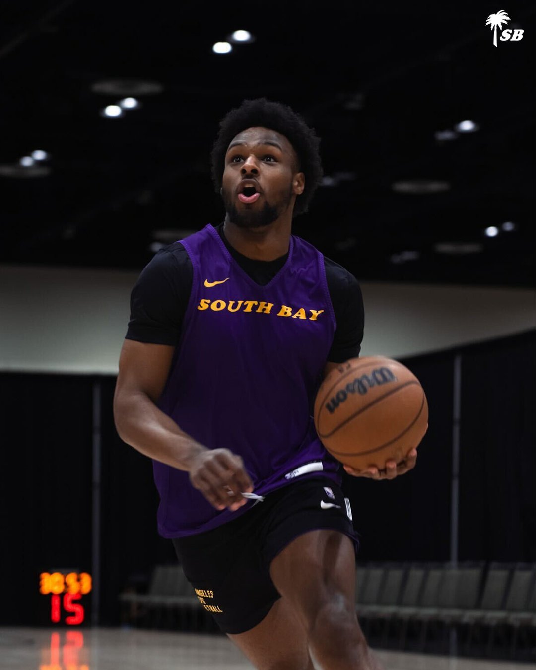 布朗尼近日在发展联盟的表现出色，继续留在发展联盟锻炼。 