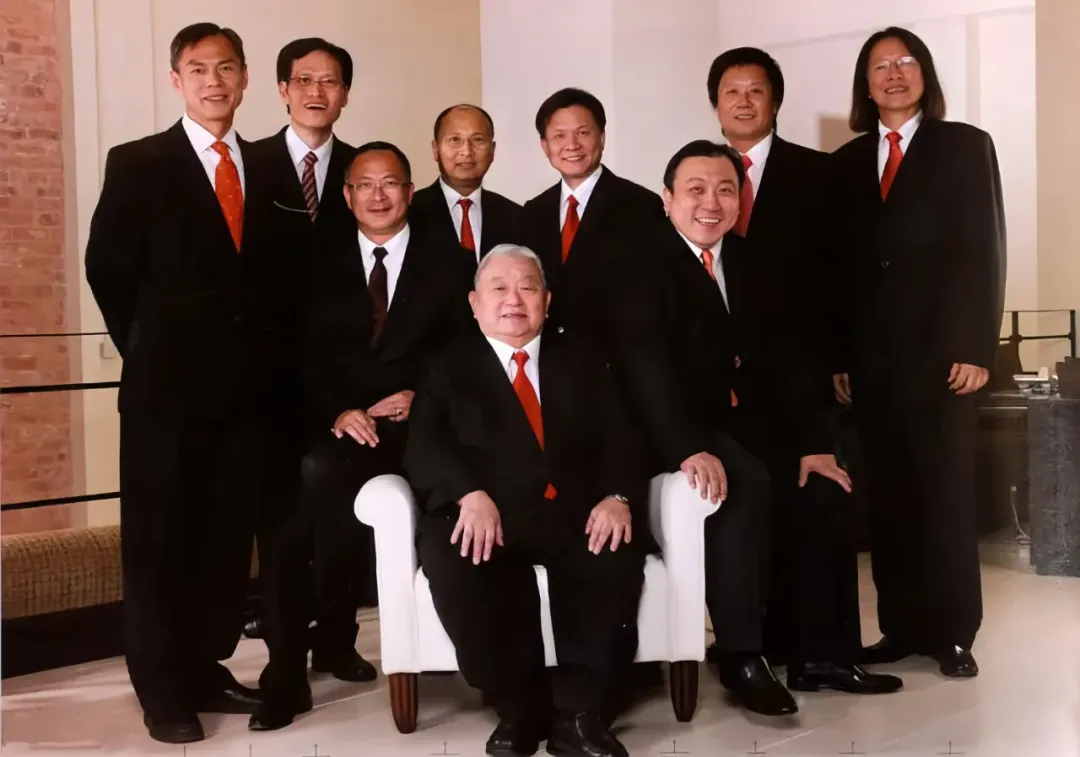 杜琪峰：我为什么找天林叔当演员其实找天林叔当演员，缘于以往每年都会有一、两次请他