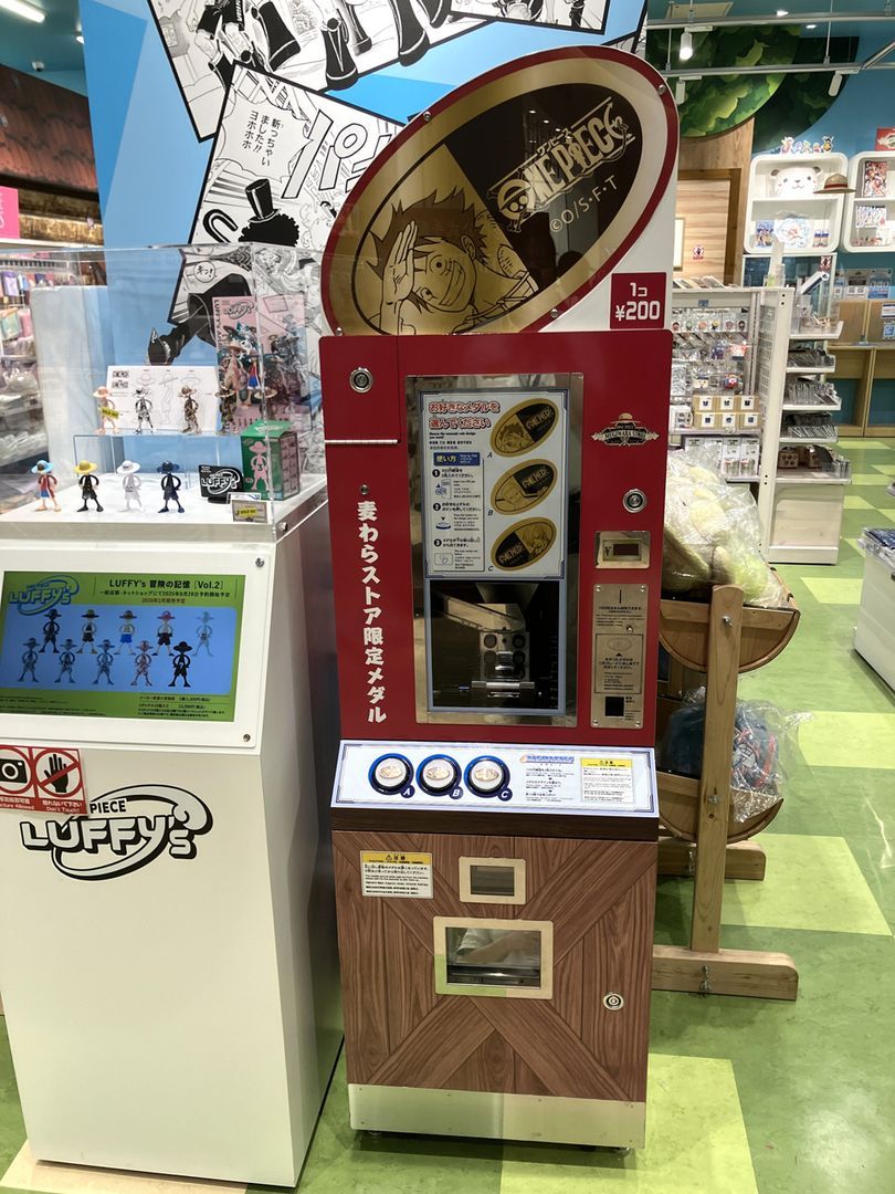 海贼王周边日本草帽商店将回忆化为实体！御台场店新增纪念奖章制作机。目前设置在草帽