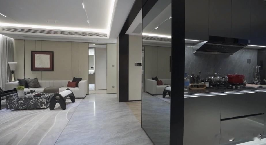 房子现在基本只有居住属性了，保值增值，流动性，学区，有则锦上添花，无则依旧首要保