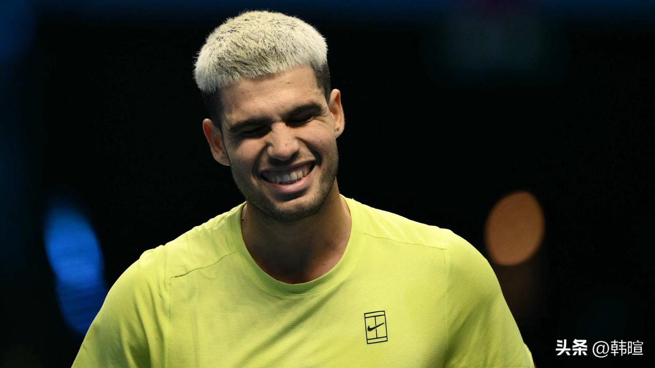 阿尔卡拉斯，有惊无险！
ATP年终总决赛第二轮小组赛的首场比赛就是一场“超级逆转