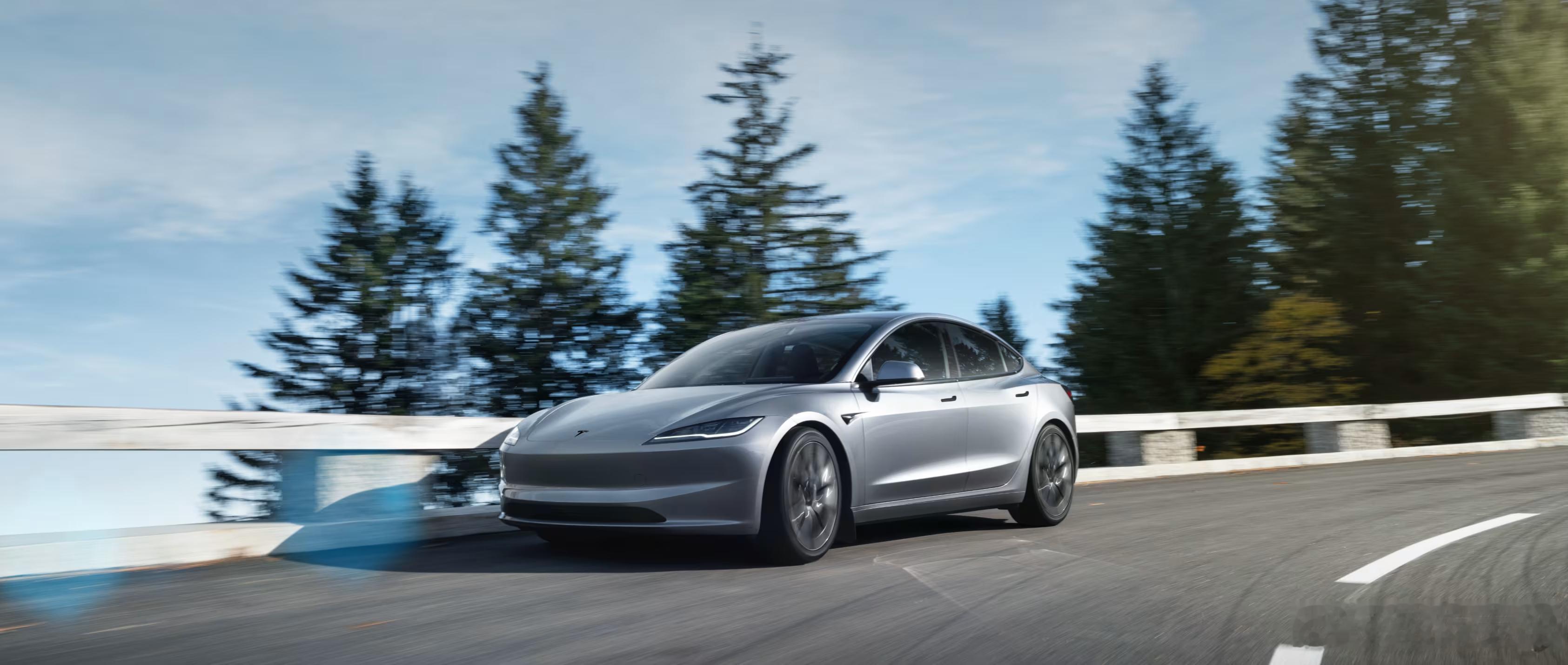 特斯拉于2026年10月1日对美国版Model 3进行了一波小幅升级，并非换代，