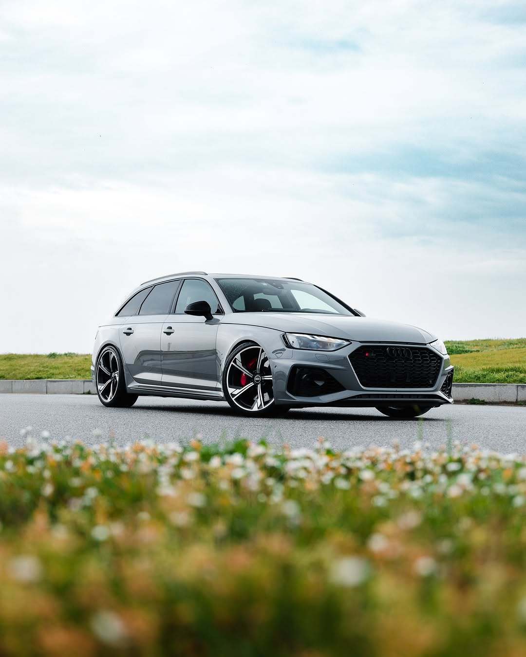 奥迪 RS4 Avant 🩶