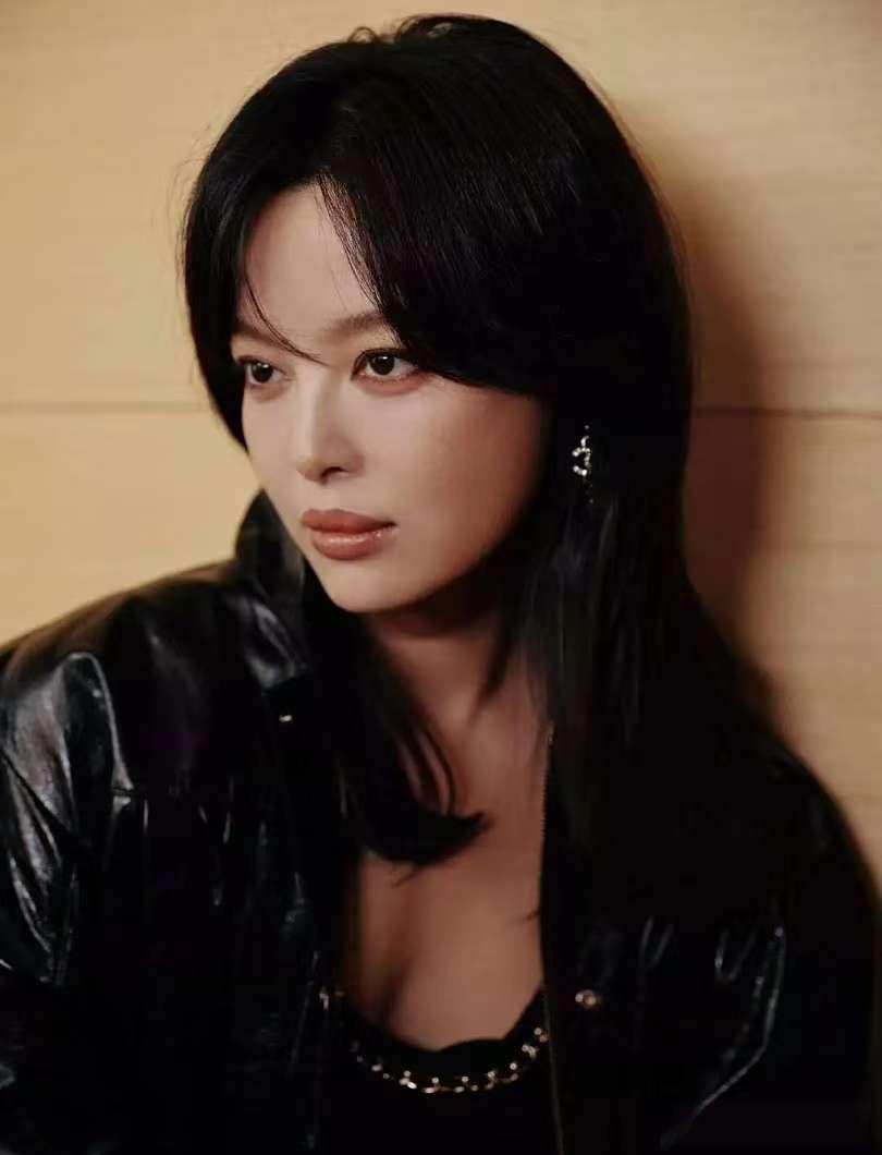 原来不止黄晓明，辛芷蕾，舒淇，李庚希都一样。是大家都不愿意看了！今年除了哪吒，其