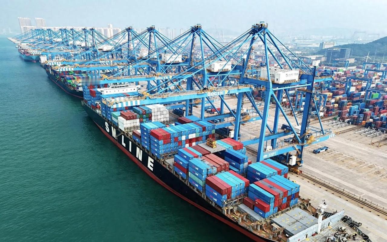 美国连续放软话，但中方的第二波反制仍到来，力度不比稀土管制弱

中美最近的贸易摩