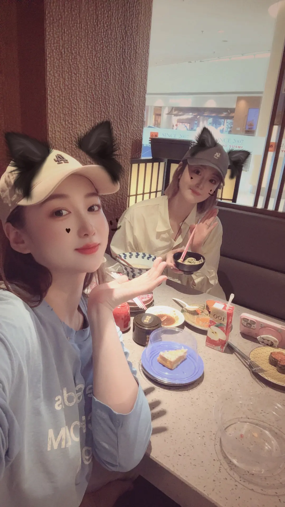 人和人最舒服的关系 ：我真心盼着你好   你也真心盼着我好   互相照亮～👭