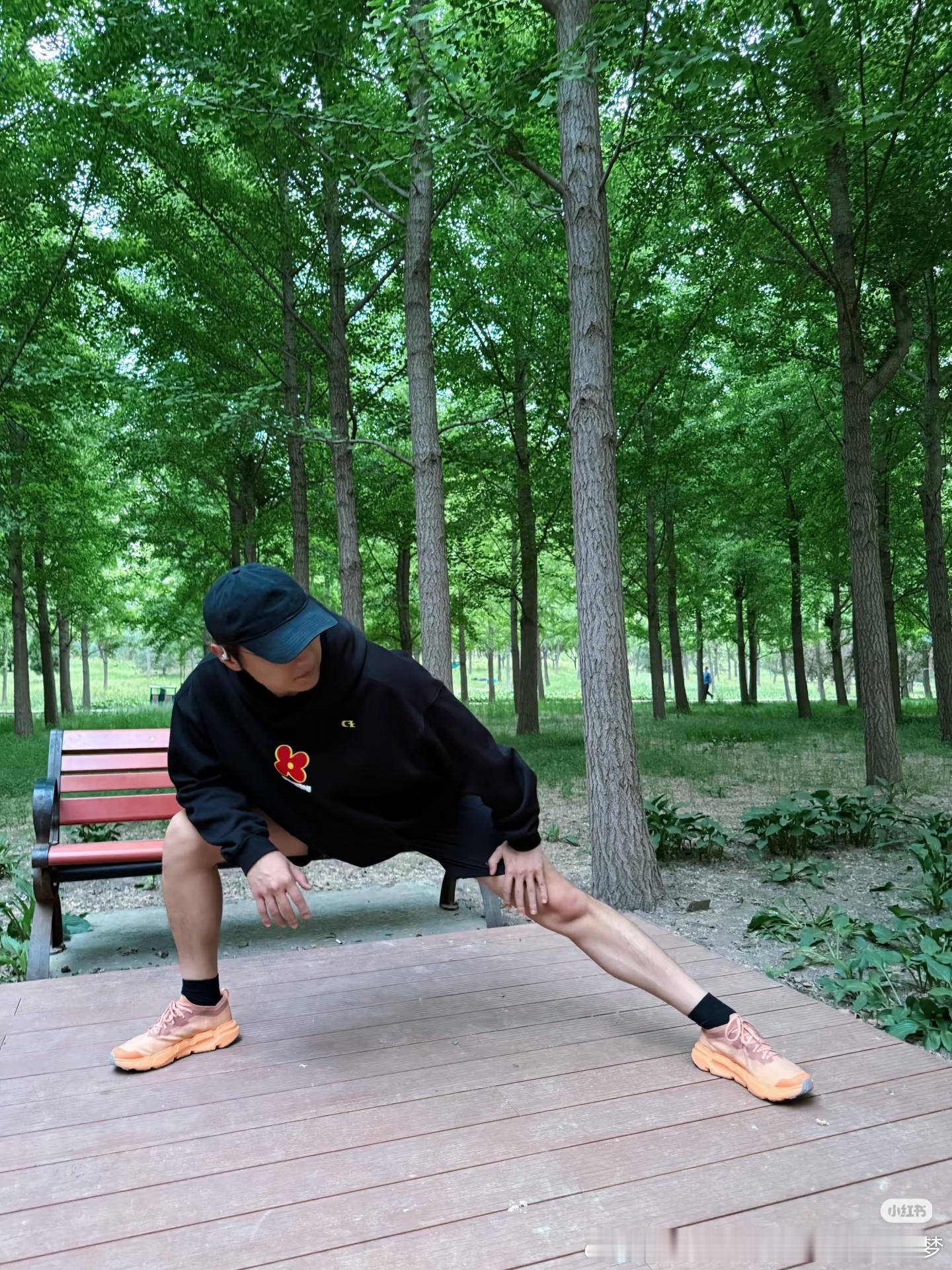 爱王青一世,陪王青到老 王青 从今天开始，健身房走起，慢慢恢复锻炼，但素想看看你