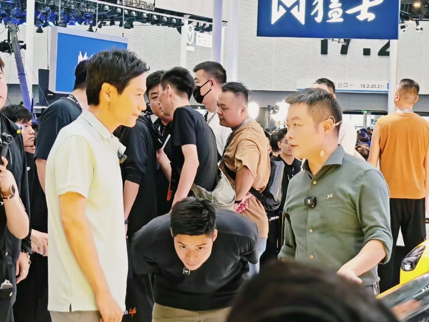 何小鹏与雷军商量过G7和YU7上市时间小鹏几乎是唯一吃到小米汽车红利的品牌，小鹏