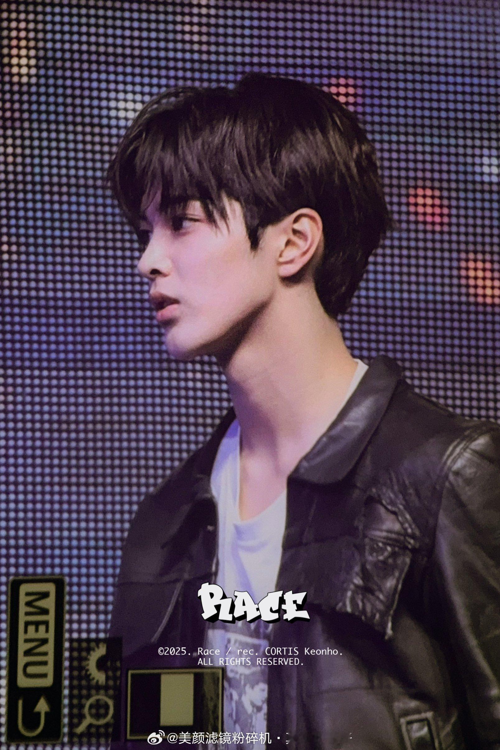 到底是谁在和这张脸争门面 