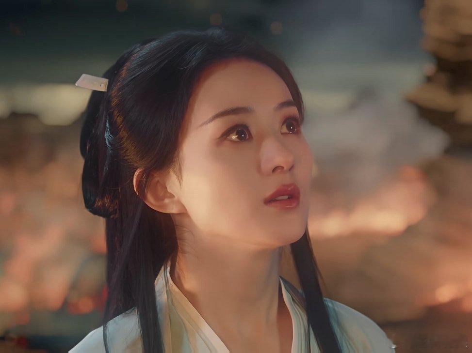 #与凤行##沈璃眼角流血#我的天啊真真的被今晚赵丽颖的眼神戏惊艳到了！沈璃误入法