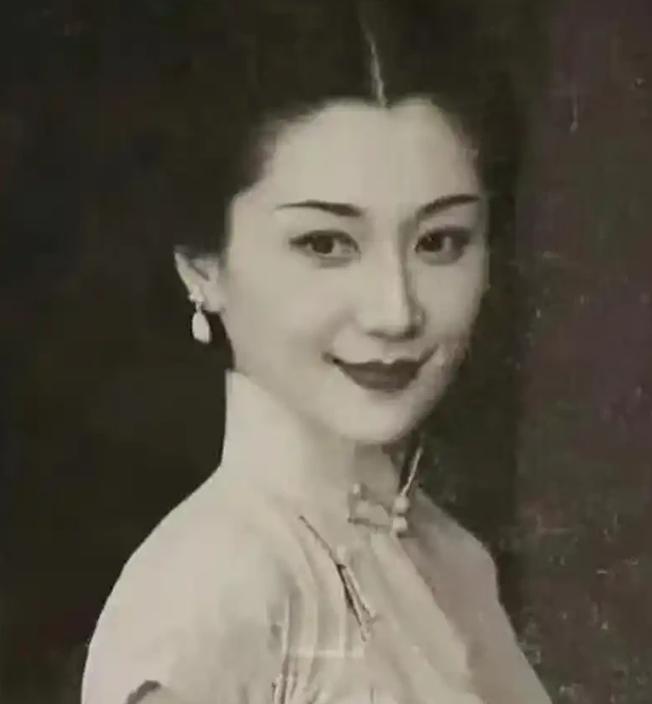 1948年，年轻漂亮的国军团长妻子陈愉照顾丈夫住院期间，惨被欺负，此惊天丑闻一度