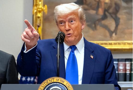 美对加100%关税威胁无效又强扯中国，24小时不到，美又一盟友抵华
 
当地时间