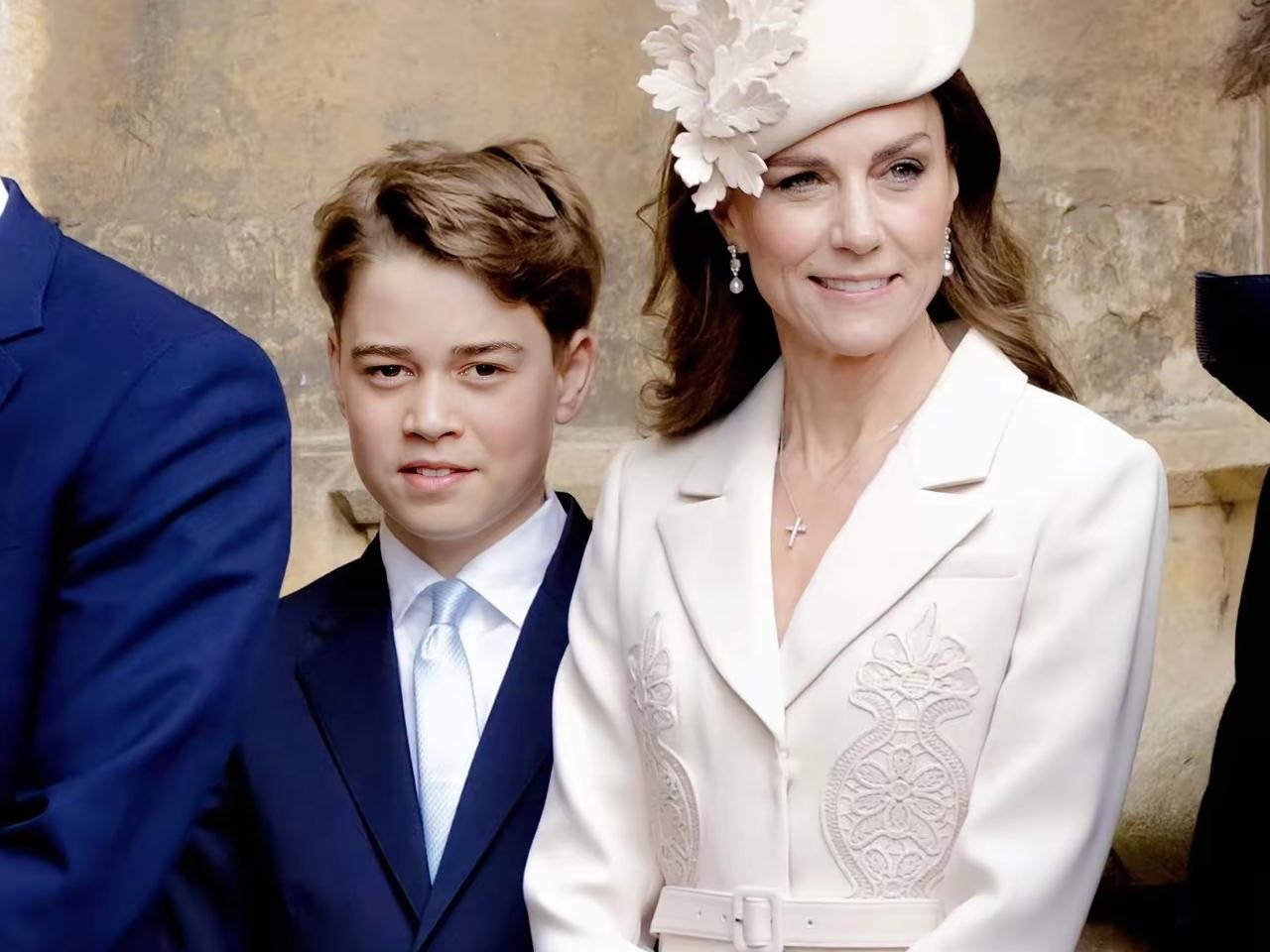 英王室这身高的基因，确实是优，看乔治王子就知一二了！
不到12岁的乔治王子，身高