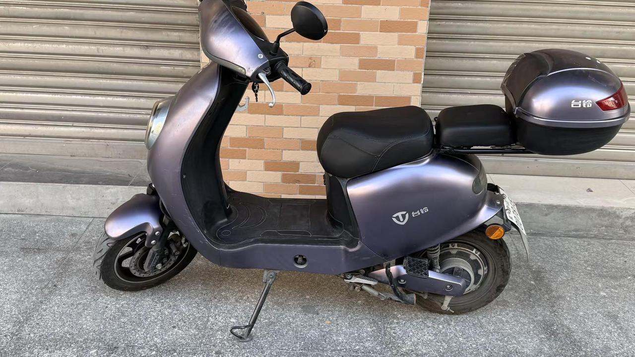 白牌车、证件齐全、能合法上路、适合老人家和女生开、锂电