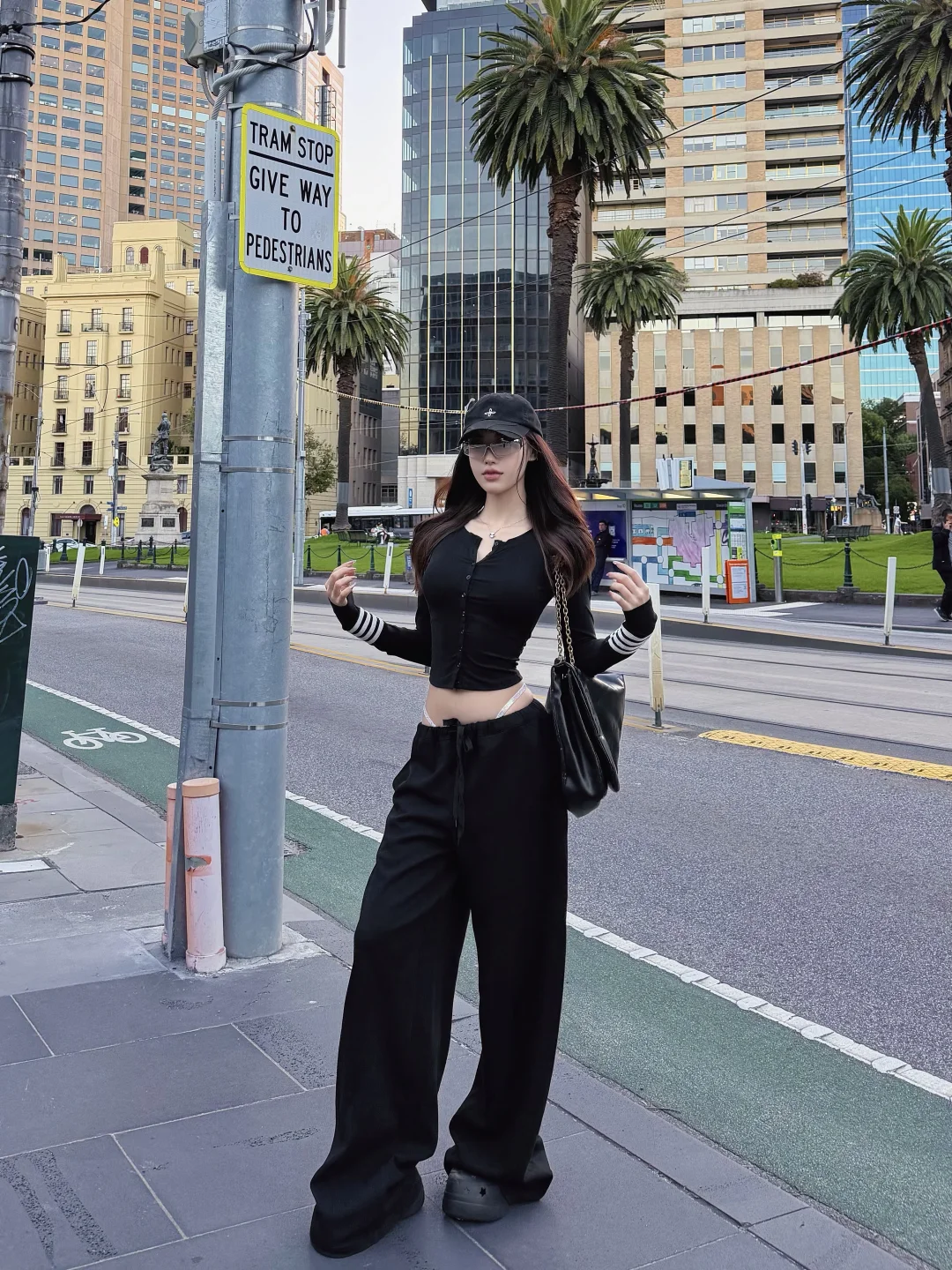 墨尔本街头ootd🗝️