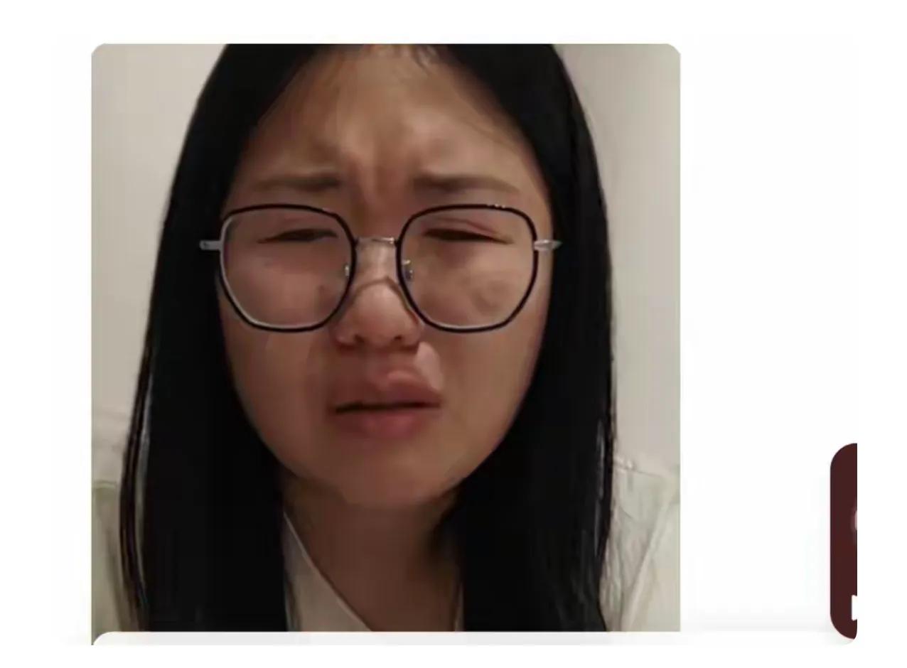 我有一个猜测，不知道正确与否。

剖腹产是有时间限制的，延长手术时间有可能是换娃