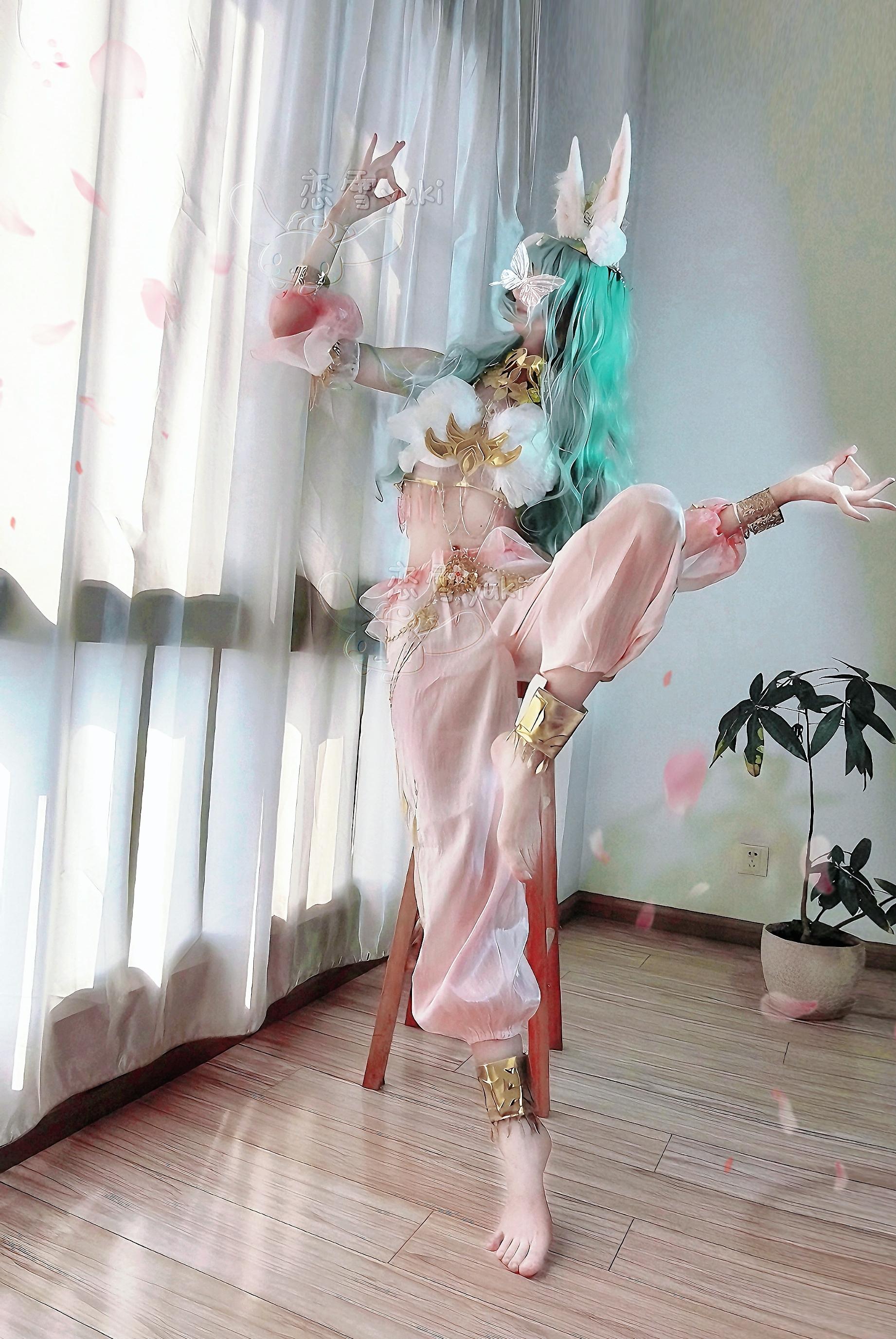 一寸光阴一寸心，一朵昙花一朵云。永劫无间迦南浣烟纱