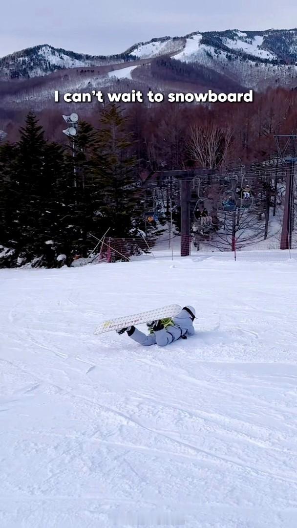 TVB小花郭柏妍（Rosita）最近首尝滑雪滋味，虽然跌倒多次但她仍非常喜欢滑雪