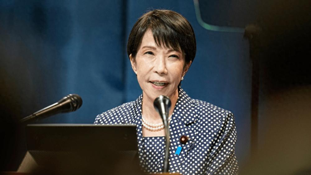 大连口岸近期的一次常规查验，牵出了一起涉外稀土走私案，两名日本籍企业员工当场落网