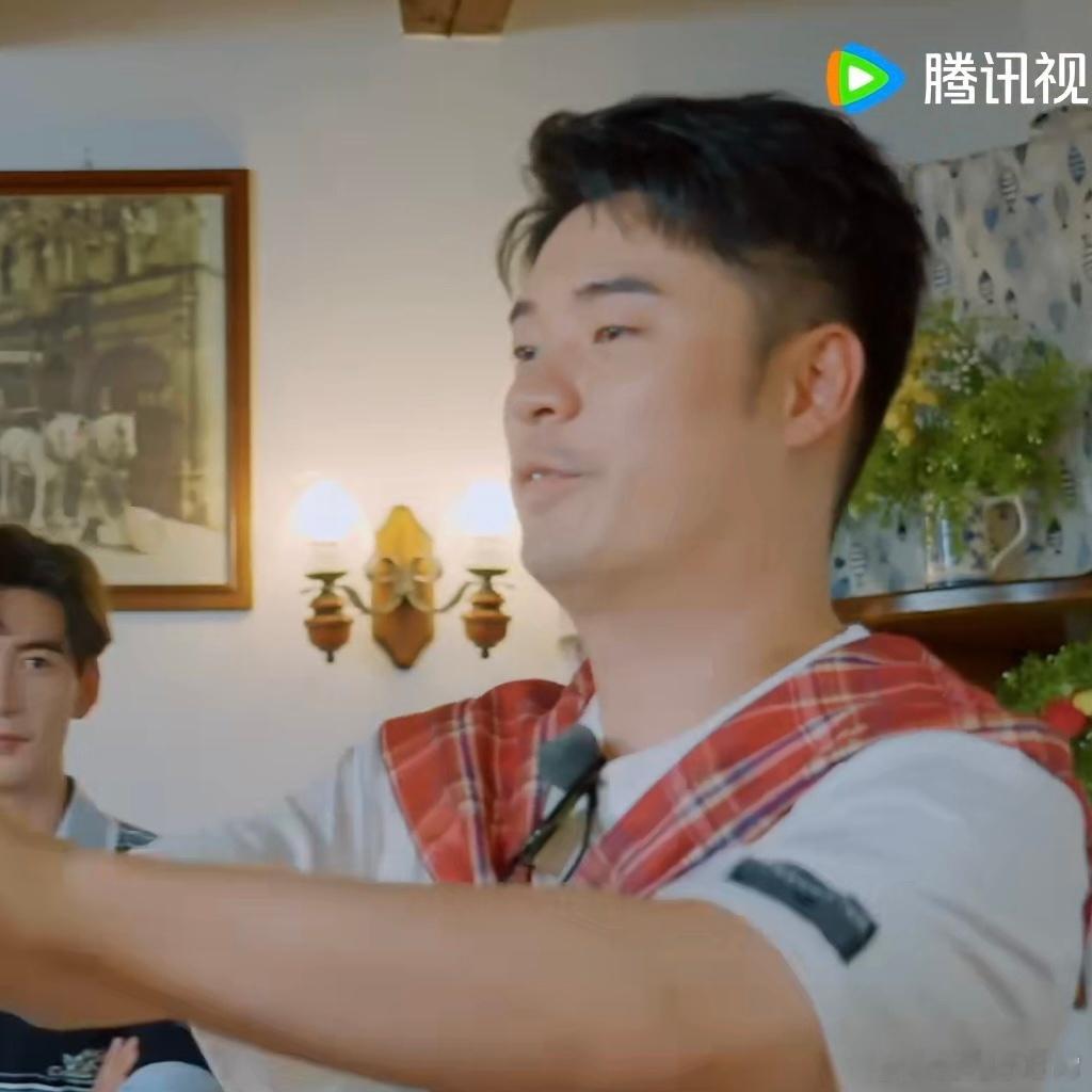 这家没陈赫不行啊地球超新鲜 “捏肩小能手”陈赫出马，陈星旭回归地球团游戏，大家太
