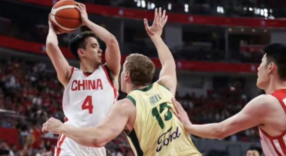 终结二十年等待！中国男篮热身赛91-81掀翻澳大利亚，这一战给出了四个答案：
