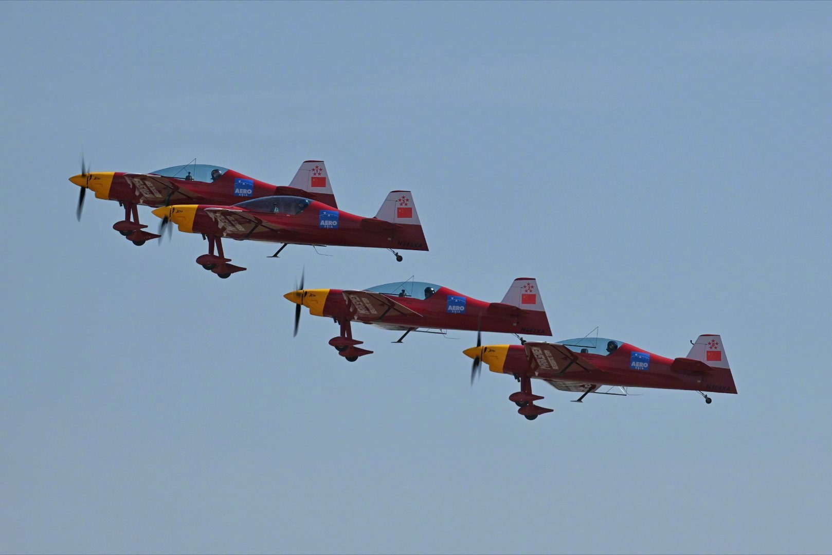 2025亚洲通航展 南非AERO飞行表演队在本届亚洲通航展上使用XA42运动机进