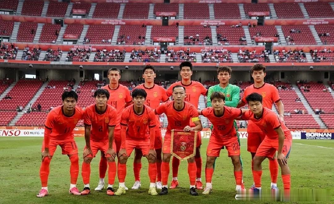 亚运男足四强战首发曝光！国足阵容两处存变数，韩国旅欧军团全力猛攻备受全国球迷关注