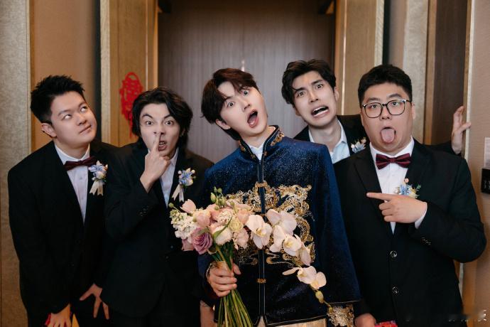 张洢豪婚礼张洢豪结婚了，作为音乐人，他的作品打动了无数人，今天他也找到了自己心爱