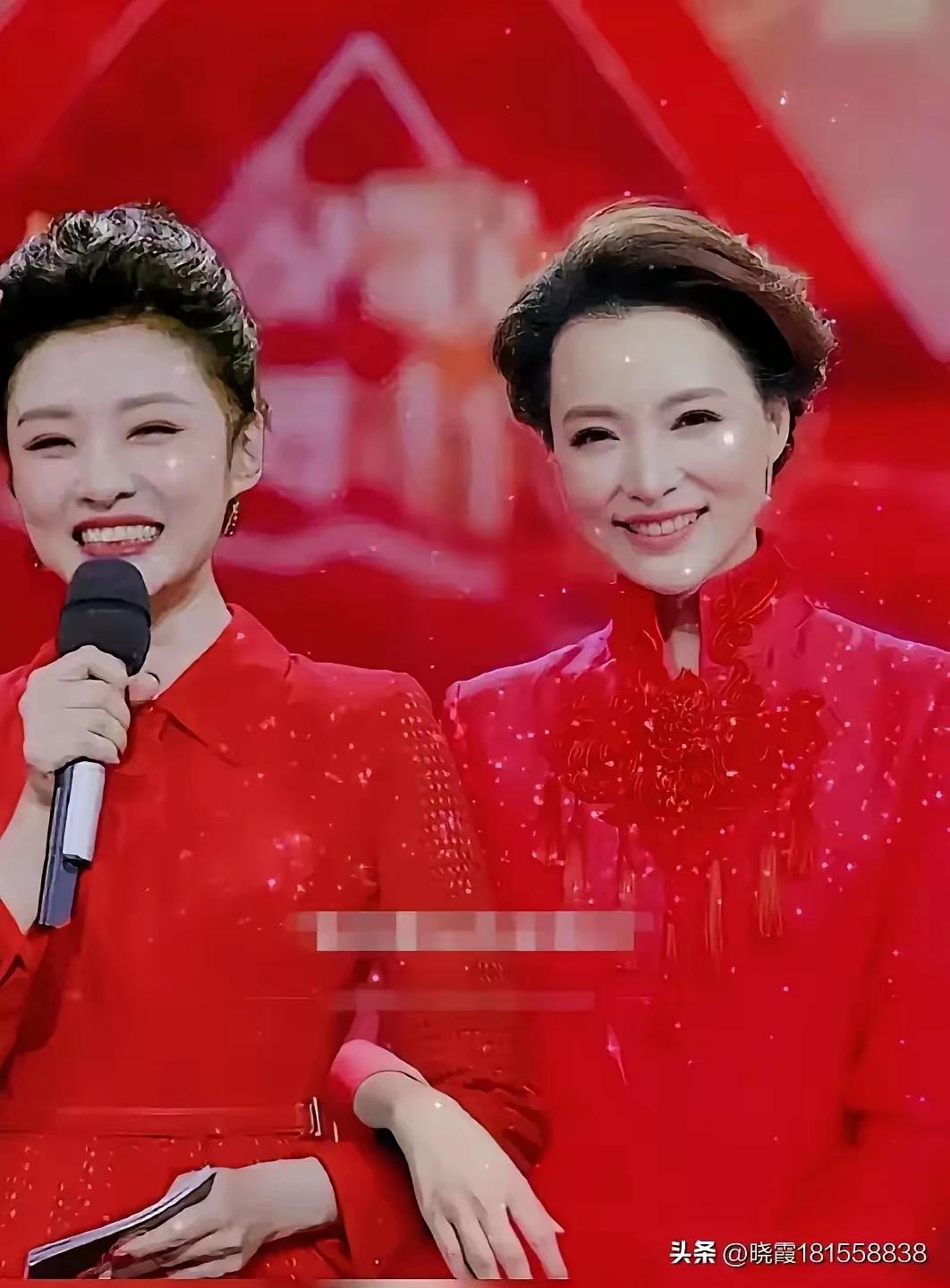 头条刷到这两人，
妥妥贴贴大女神。
央视舞台展风采，
不知何时再相逢。
