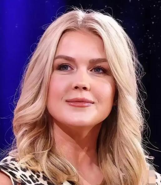 突发震动！特朗普要掀桌子？白宫官宣与北约谈“退群”，77年同盟要凉？
就在202