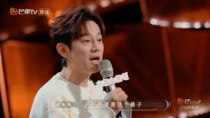 第一次见歌手把道具带回酒店培养感情的 谁来懂懂，我真的笑yue了，林宥嘉你这是什