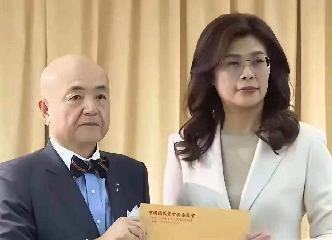 郑丽文刚当选国民党主席后的言论，加上来大陆访问，那时可给她打80分。

去美国兜