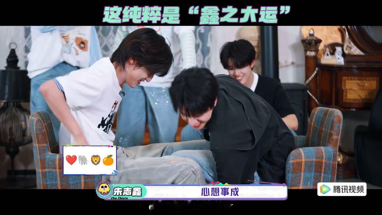 朱志鑫体能极强智商不详一路向海的少年 大多数人都很难做到体能和脑力双向均衡，有人
