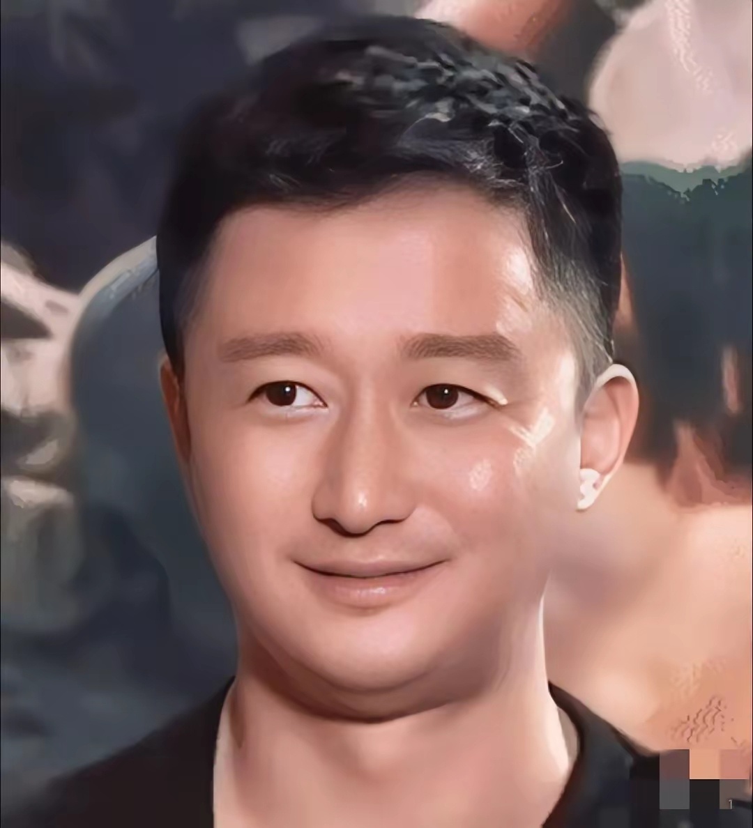 原来并不是所有坦克都没有后视镜～ ​​​