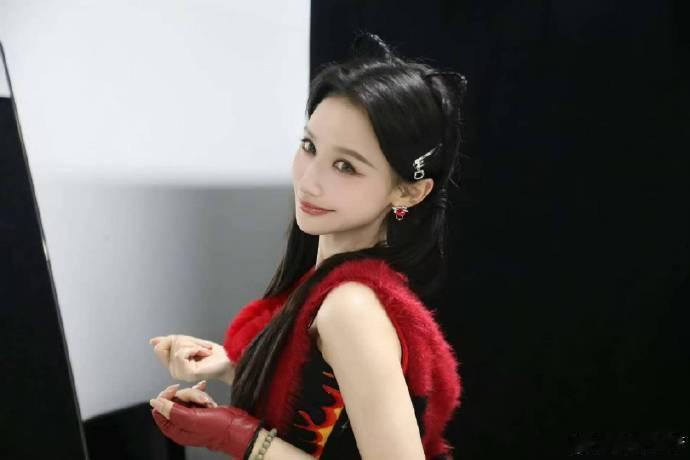 何宣林何宣林感谢阚清子乘风2026闲暇时刻一同吃饭闲谈，轻松相处治愈所有疲惫 