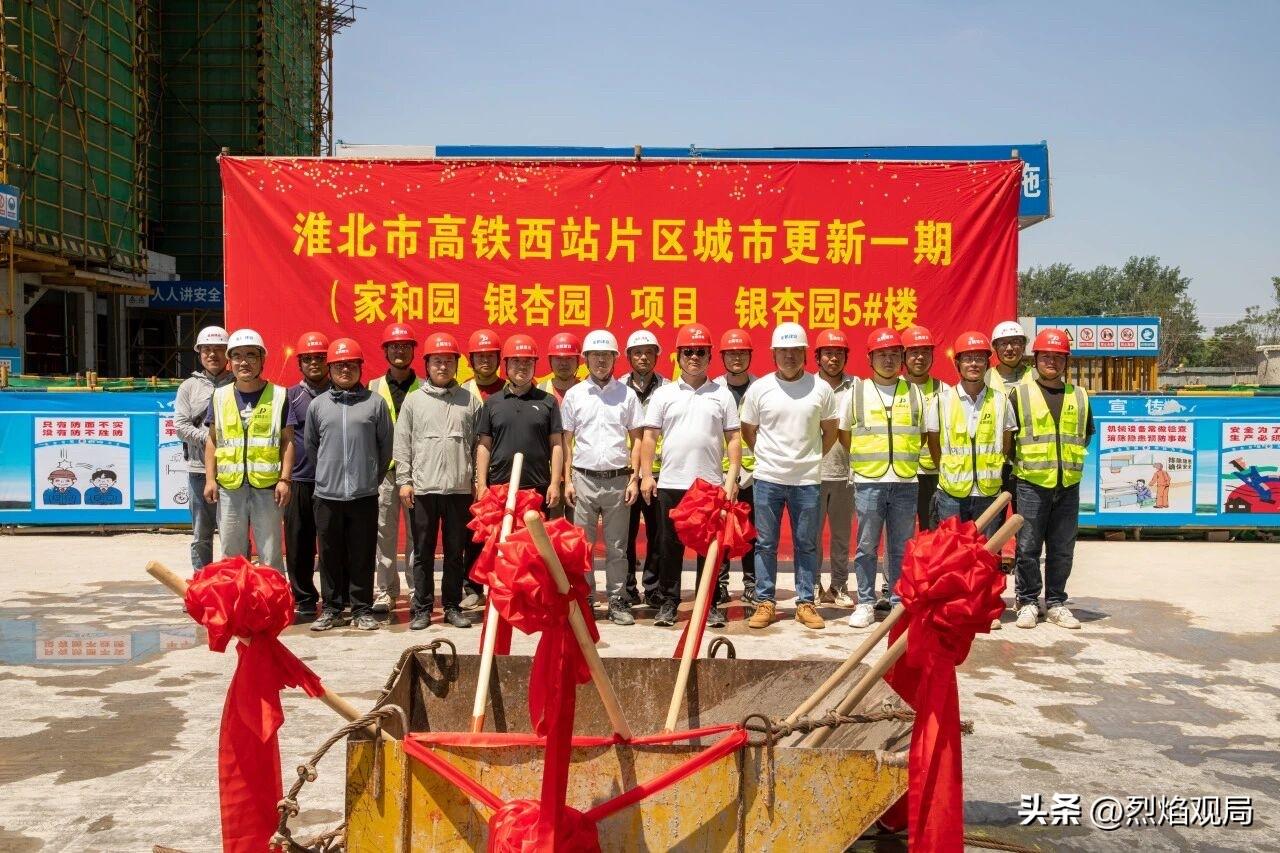 岁月如一场奇妙的冒险，我像个无畏的行者，在时光的迷宫里横冲直撞。有过为梦想拼搏时