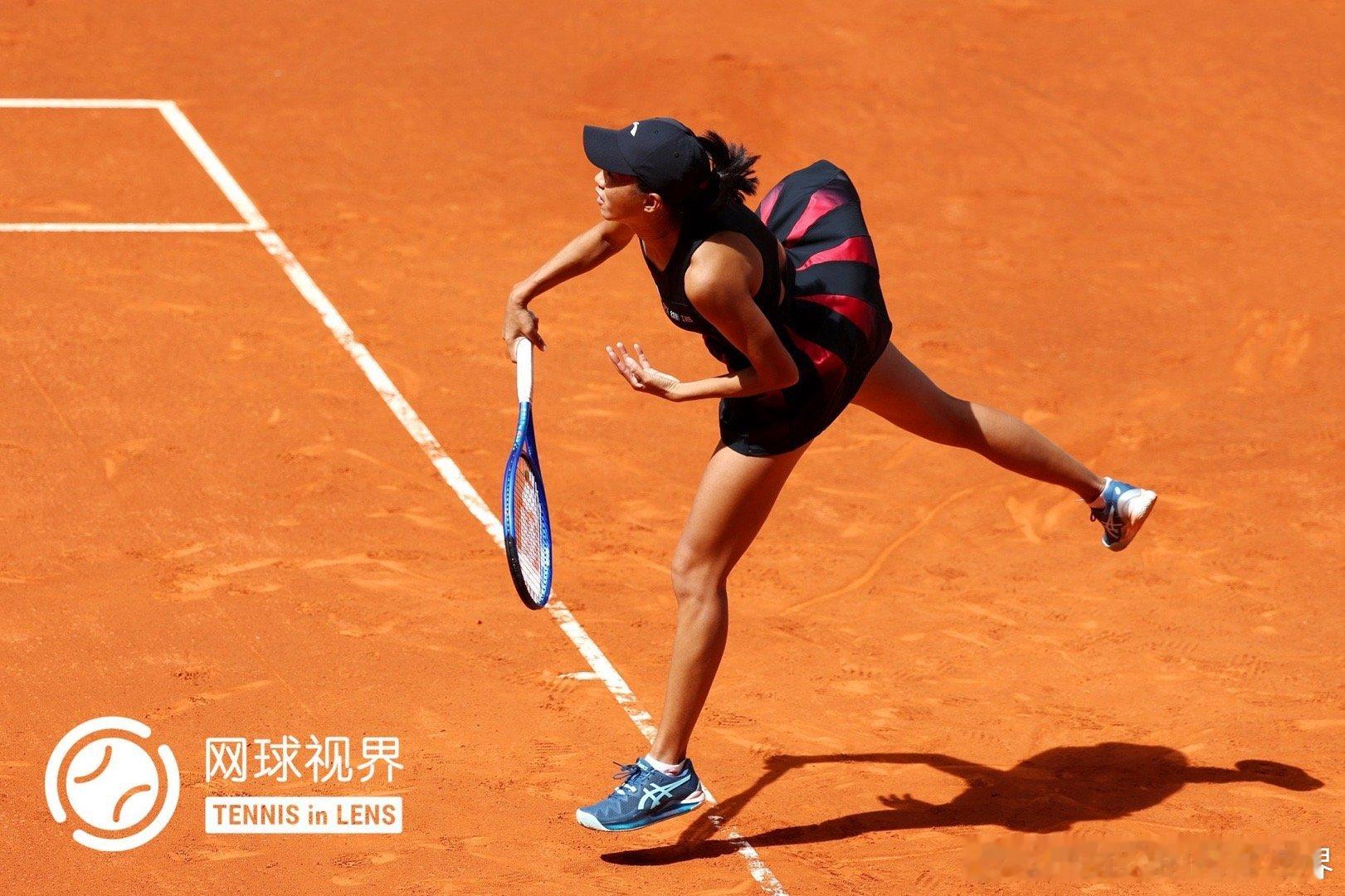 马德里首轮，6-4/6-3击败利斯，晋级次轮将战凯斯。赛后采访就是一个字：开心！