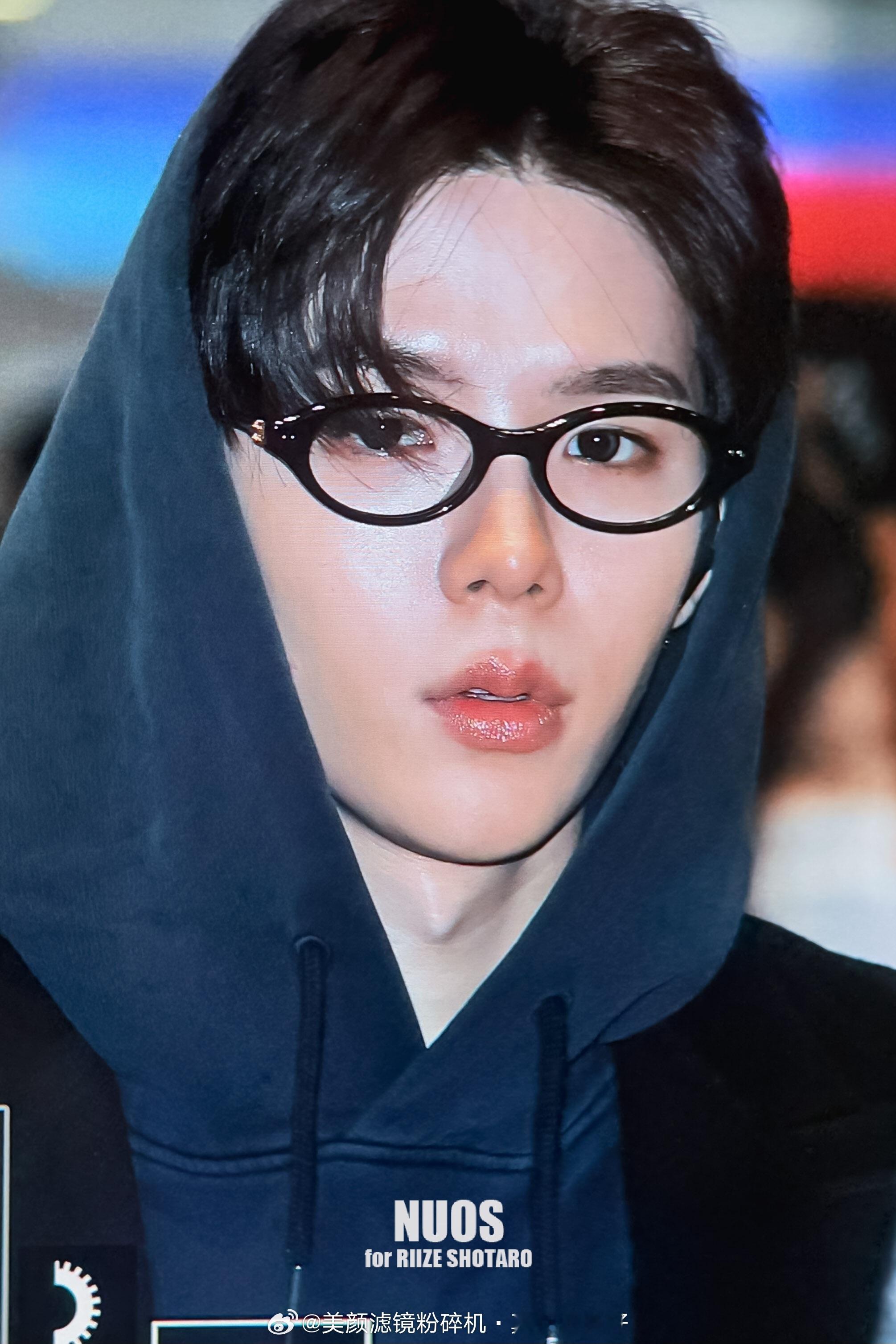 大崎将太郎（SHOTARO）、朴元彬（WONBIN）、郑成灿、李灿荣（ANTON