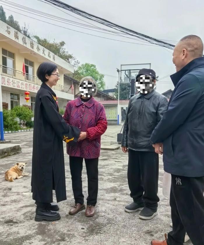 157万工亡赔偿款引发家庭纷争，白发老人竟无法分得半分慰藉。
（个人观点仅供参考