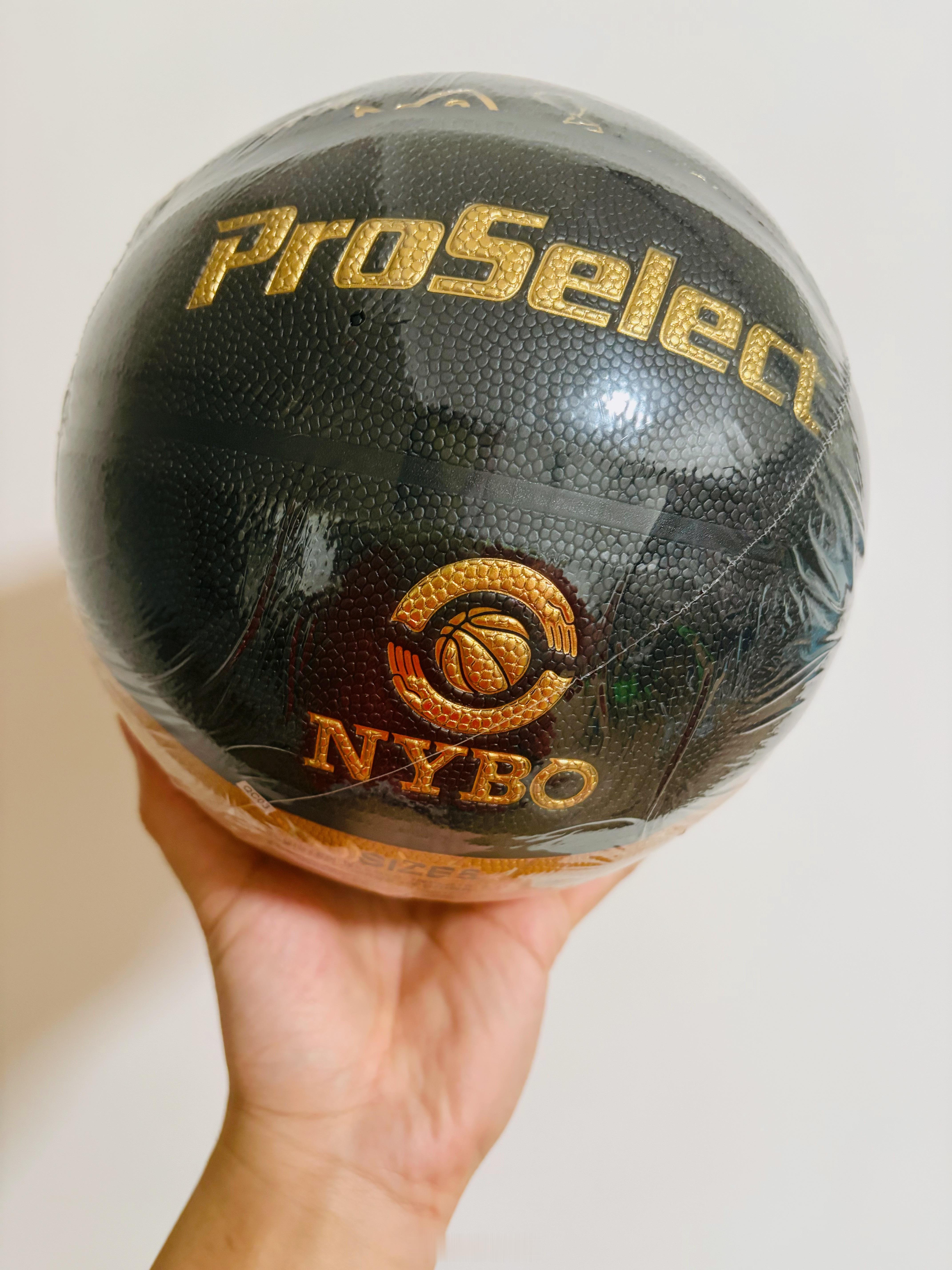 感谢，马年马上涨球！这个礼盒上的话很好，“让不是校队的孩子也有正式比赛可打”，说