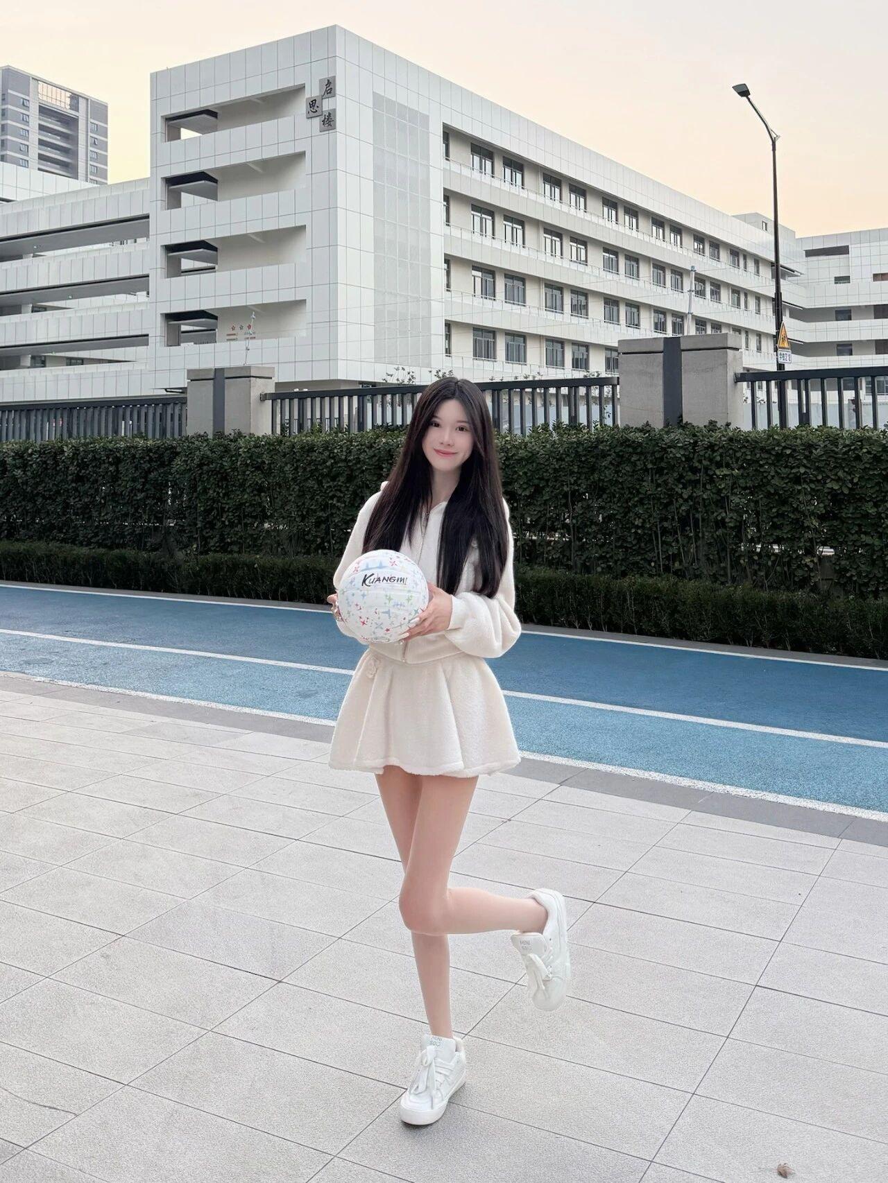 有没有( ⌯' '⌯)❓一起玩啊