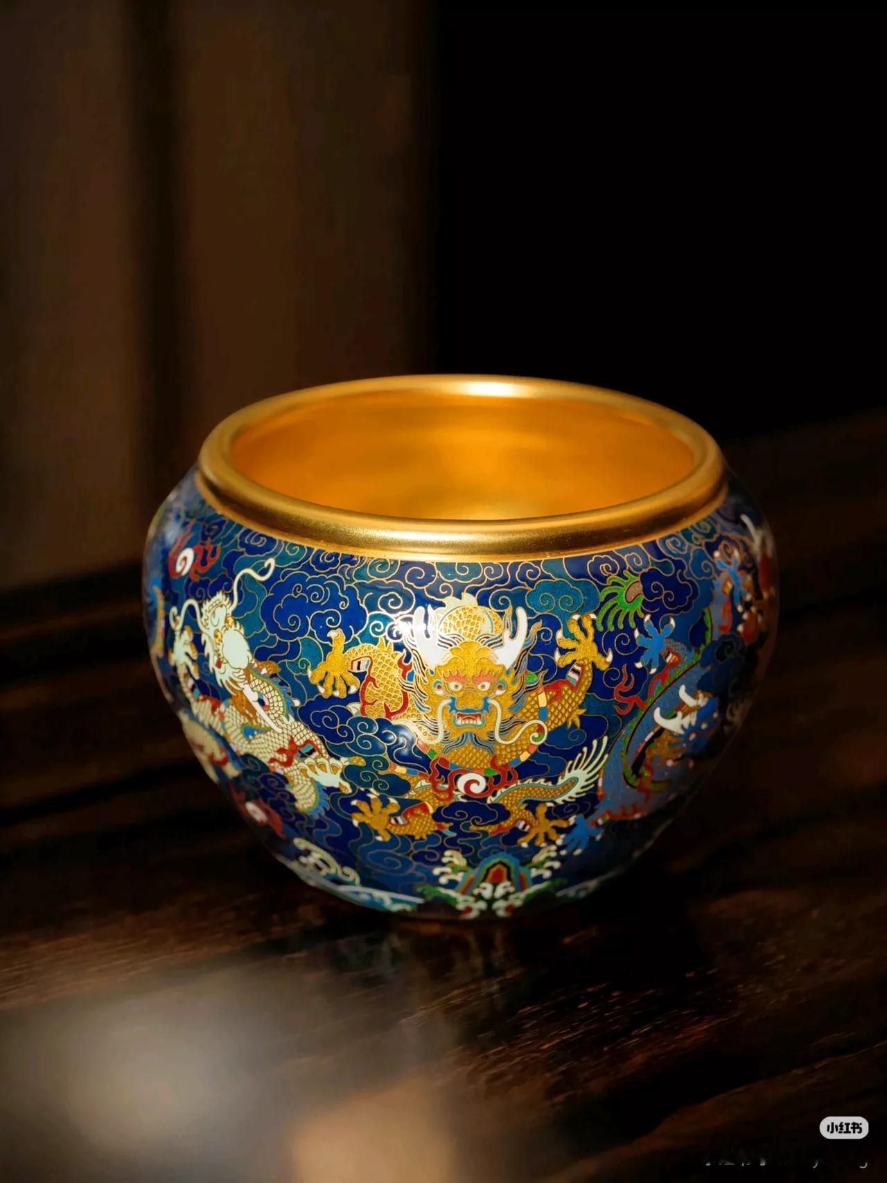 金胎珐琅九龙金缸