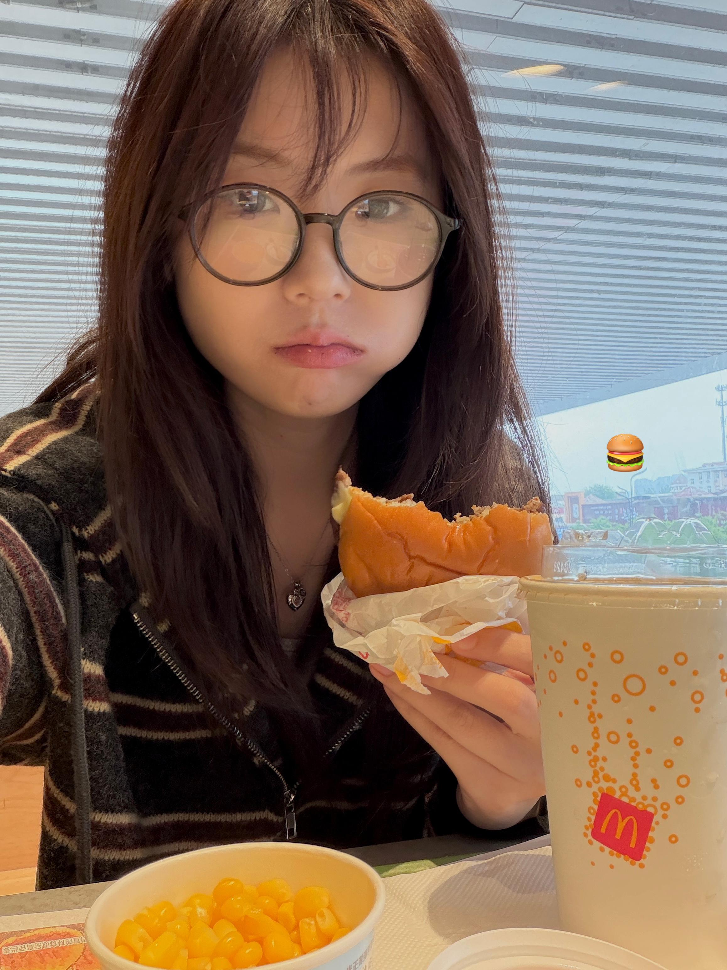 麦麦的高达去番茄酱真的很好吃！！！烤牛肉的香味很浓郁