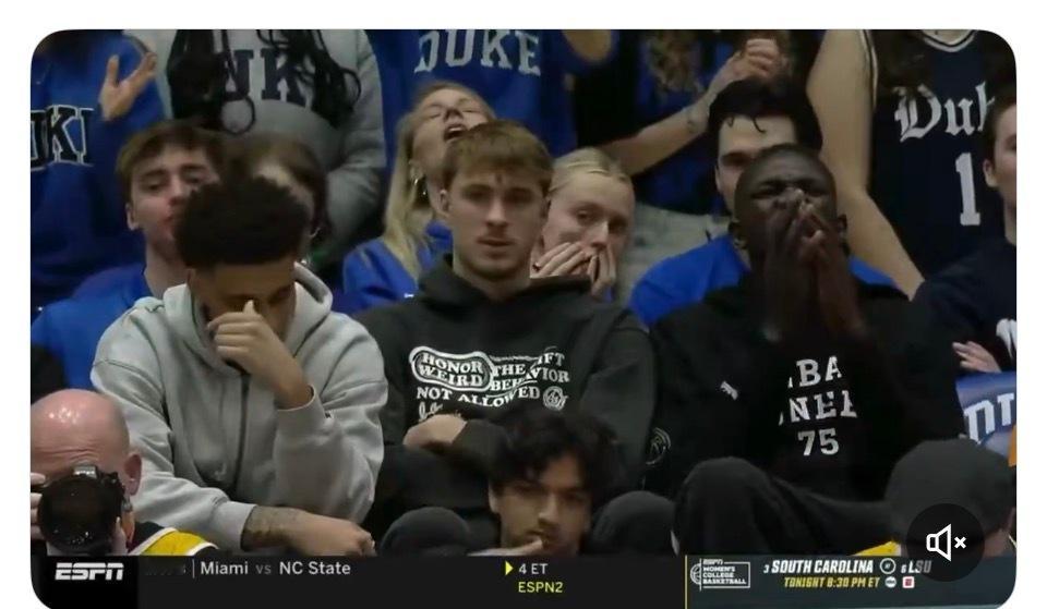 Sarr那个球没上进时候他们三的表情，你可上点心吧Sarr 