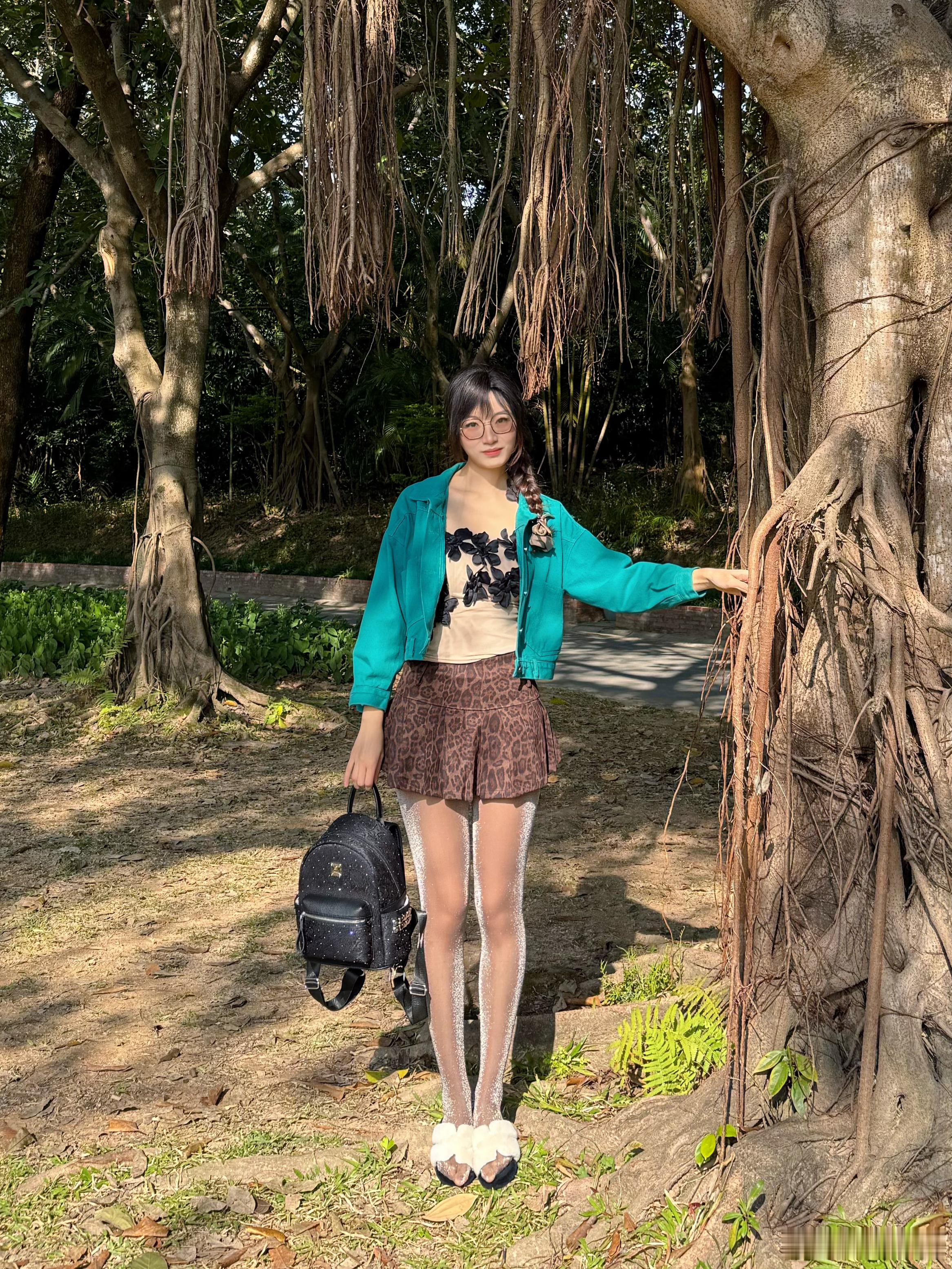 哪一张啊今天是麻花辫假睫毛没贴好