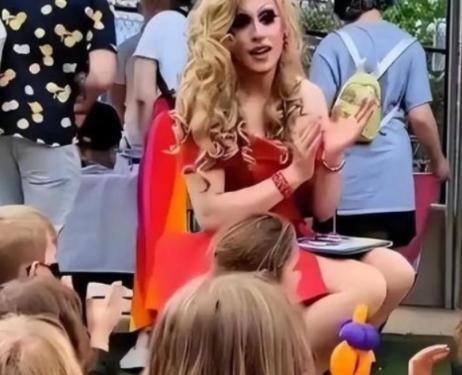 欧洲人在性方面究竟有多开放？德国再创历史！女厕所、女浴室可以随便进了。德国人可以